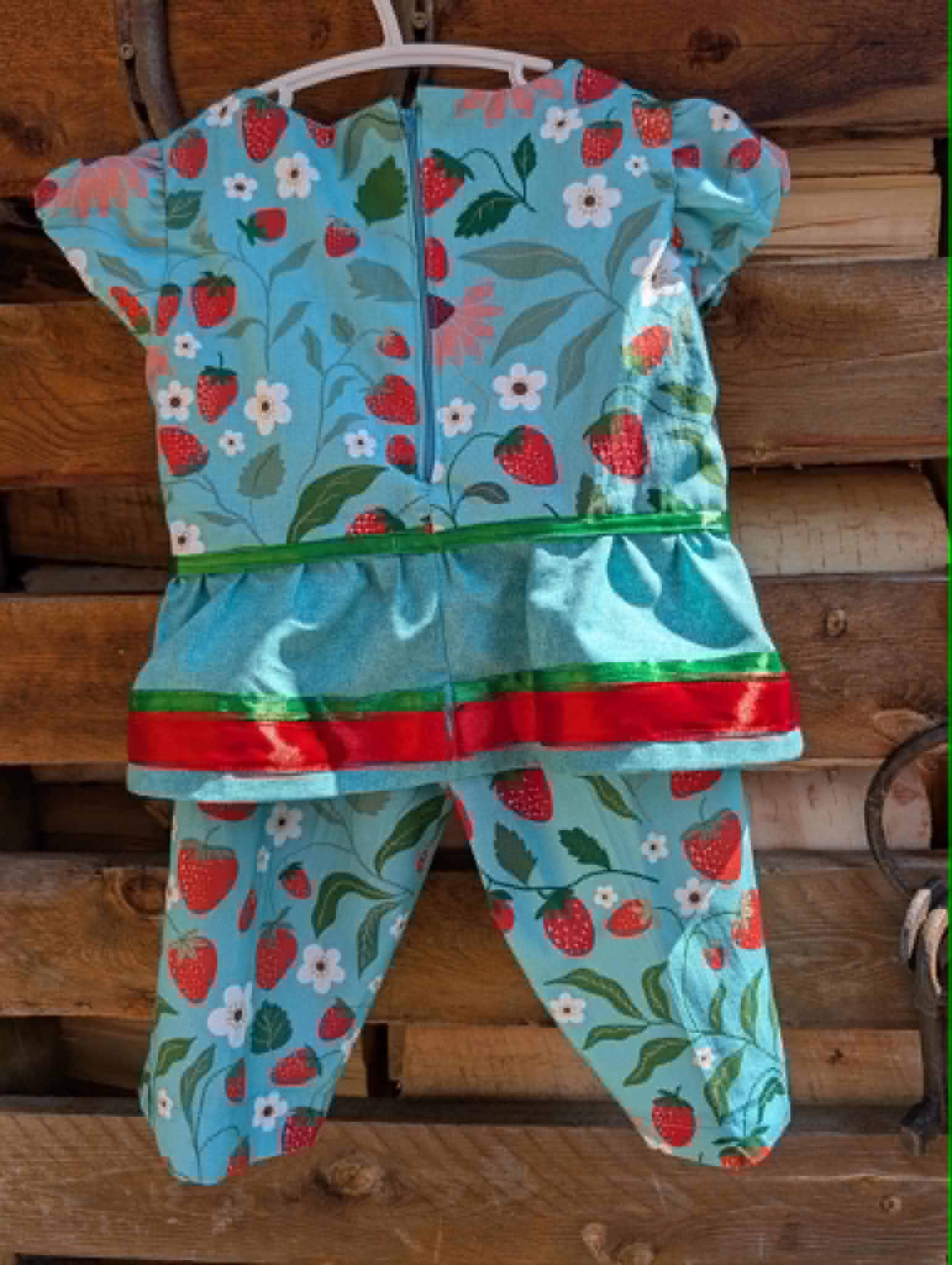 Strawberry Ribbon Peplum Set – Size 4